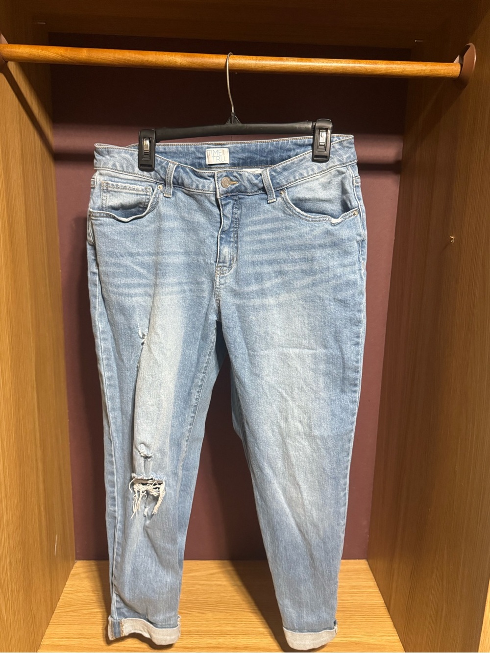 Time and Tru Cropped Boyfriend Jeans Size 12 Light Wash Rolled Cuff Distressed